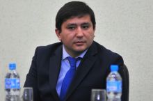 Omon G'ofurov OFKning klublarni licenziyadan o'tkazish bo'yicha seminarida ishtirok etmoqda
