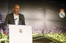 "Ronalduning o'rnini to'ldiradigan futbolchi haqida o'ylamayapman. Fikrimcha, bugun "Real" ishqibozlari uchun muhim kun va men qaytganimdan xursandman" - Zidan ishtirokidagi matbuot anjumani