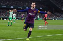 Messi butun boshli "Real"dan o'zib ketdi