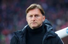 Ralf Xazenxyuttl: “Liverpul” birinchi golini offsayddan urdi”
