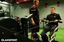 Olamsport: Isroil Madrimov Angrenda mashg'ulot o'tkazmoqda, bokschimiz nohaq mag'lubiyat uchun komissiyaga murojaat qildi