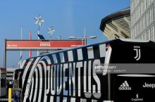 "Yuventus" futbolchilari "Yoxan Kruiff Arena"ni ko'zdan kechirishdi