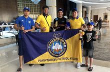Тиаго Безерра "Пахтакор" мухлисларидан ўтган йилги совринларини қабул қилиб олди