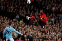 APLda mavsum ramziy jamoasi elon qilindi. Unda Azar va Salah yo'q, Pogba esa bor