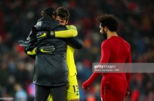 Alisson o'zining birinchi mavsumida Reynaning rekordini takrorladi