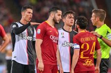 Ronaldu o'yin paytida Florencining ustidan kuldi