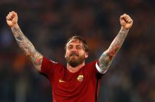 "Sizni hech kim sevolmaydi meningdek". De Rossi muxlislar bilan xayrlashdi