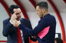 O'zil: "Sen murabbiy emassan"