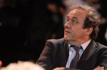 Mishel Platini: "Barselona" Puyol bilan "Liverpul" jamoasiga yirik hisobda yutqazmasdi"