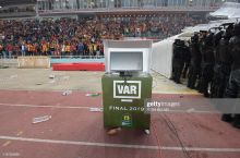 АПЛ VARни бошқачароқ тарзда ишлатадиган бўлди