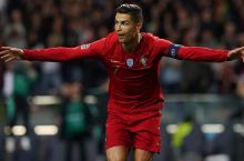 Ronaldu yosh muxlisi bilan ko'rishish maqsadida terma jamoa avtobusini to'xtatdi