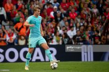 L’Équipe: De Ligt mavsumning eng yaxshi yosh o'yinchisi deb topildi, Sancho va Xavertc kuchli uchlikda