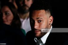 
Neymar "Barselona"ga qaytish orzusini omma oldida aytmoqchi