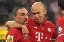 Ayni paytda erkin agent bo'lib turgan futbolchilardan iborat ramziy terma jamoa