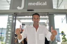 Rasmiy xabar: Buffon qaytdi