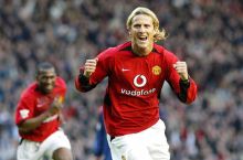Forlan: "Manchesterda ikki yil o'ynab, shaharda ikkita klub borligini bilmasdim"