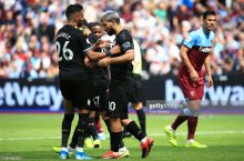 Aguero "Manchester Siti" safidagi 165-golini urdi