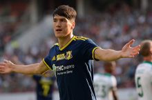 SHomurodov ketma-ket ikkinchi marotaba o'yinning eng yaxshi futbolchisi deb topildi