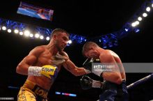 Olamsport: Lomachenko ishtirokidagi uzoq kutilgan jang o'tkazildi, xitoylik sportchi nokaut evaziga Andradedan kamarni tortib oldi