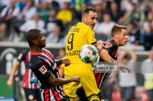 Bundesliga. "Ayntraxt F" - "Borussiya D" 2:2