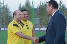"Навбаҳор"нинг "олтин йигити" Рашид Ғофуров бугун 42 ёшга тўлди