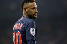 Neymar "Barselona"ni sudga beradi