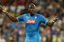 “Napoli” asosiy futbolchisidan ikkita o'yinga ayrildi

