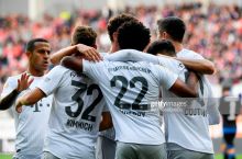 Bundesliga. 3 tadan gol urgan jamoalarning barchasi g'alaba qozondi, birozdan so'ng "Borussiya D" o'ynaydi