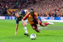 Turkiya Superligasi.  "Galatasaray" - "Fenerbaxche" 0:0