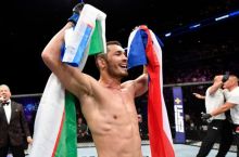 "Biz o'zbeklarni engish oson emas". Mahmud Murodov "Match TV" telekanaliga katta intervyu berdi