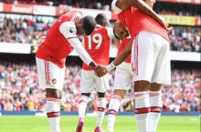Lyakazett "Arsenal" safidagi yubiley uchrashuvini o'tkazmoqda