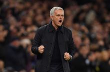 Mourinyu jiddiy kasal bo'lgan "Tottenxem" muxlisiga yordam berish maqsadida maktub yozdi