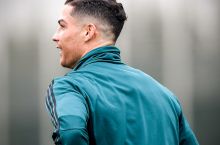 Ronaldu Yangi yil bayrami arafasida soch turmagini o'zgartirdi