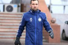 "Пахтакор" продлил контракт с Кувватовым