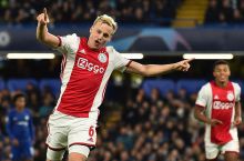 "Manchester Yunayted" van de Bekni nishonga oldi