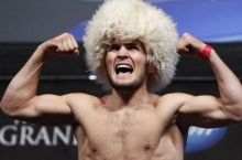 Olamsport: UFC afsonasi Xabibning ustidan kuldi, Putin bilan uchrashishni istaydigan amerikalik sportchi va boshqa xabarlar