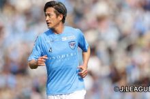 52 yoshli futbolchi "Yokogama" bilan yangi shartnoma imzoladi