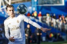 "Real" Superkubokka Beyl o'rniga golf klyushkasini olib ketgan  