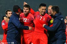 Ermatov, Ahmedov va rus blogeri tashrif buyurgan o'yinda "lochinlar" "temiryo'lchilar"ni to'xtatib qolishdi GALEREYA