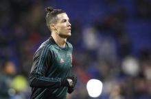 "Yuventus" Ronaldu bilan shartnomani uzaytirishi va unga yordamchi sifatida top-forvard xarid qilishi mumkin