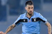 "Inter" va "CHelsi" italiyalik himoyachi uchun kurashadi