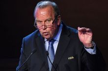 FIFA vakili: "CHempionatlarni to'xtatish koronavirusning ikkinchi to'lqinini qaytarishga yordam beradi"