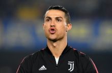 Nevill: “Ronaldu Pelening rekordini yangilamoqchi”