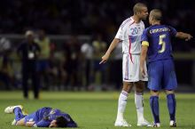 Kannavaro JCH-2006 finalidagi Zidan bilan bog'liq o'sha mashhur voqeani esladi
