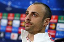 Berbatov o'ziga qarshi o'ynagan eng kuchli o'yinchi kimligini aytdi
