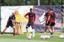 Odil Ahmedov va "SHanxay SIPG" ochiq mashg'ulot o'tkazdi