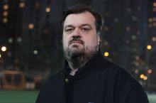 Vasiliy Utkin: “Uning otasi komada”