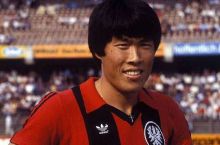 Bundesligada o'ynagan osiyolik: CHa Bum Kun