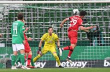 Bundesliganing 2020 yildagi eng sermahsul o'yinchisi kim? Xoland? Yo'q, u emas!