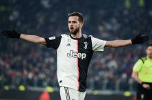 PSJ "Yuventus" futbolchisi bilan muzokaralar olib bordi